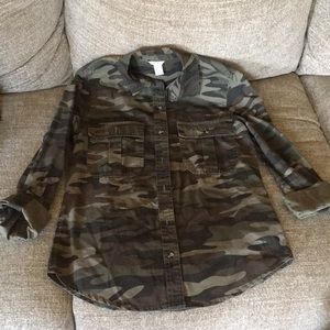 NWOT camo Small forever 21 bottom top
